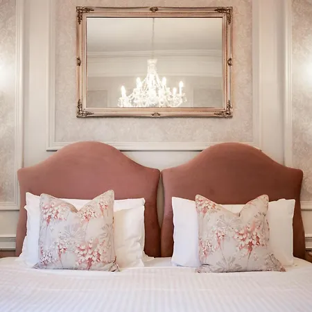 The Boot Inn Burton-upon-Trent Room photo